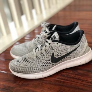 Nike free Rn tennis shoes